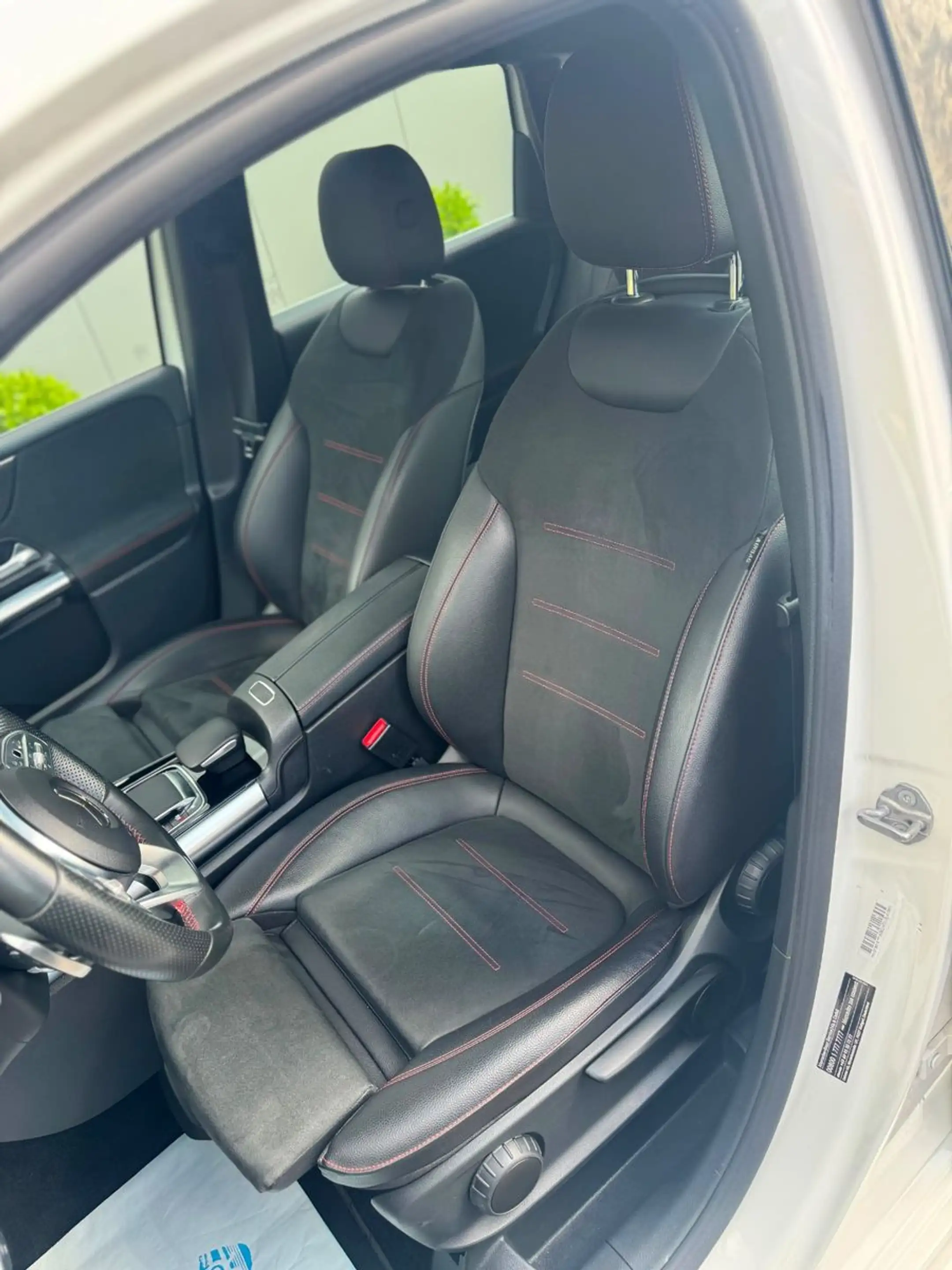 Mercedes-Benz B 200 B Automatik Garantie AMG Paket — photo 11