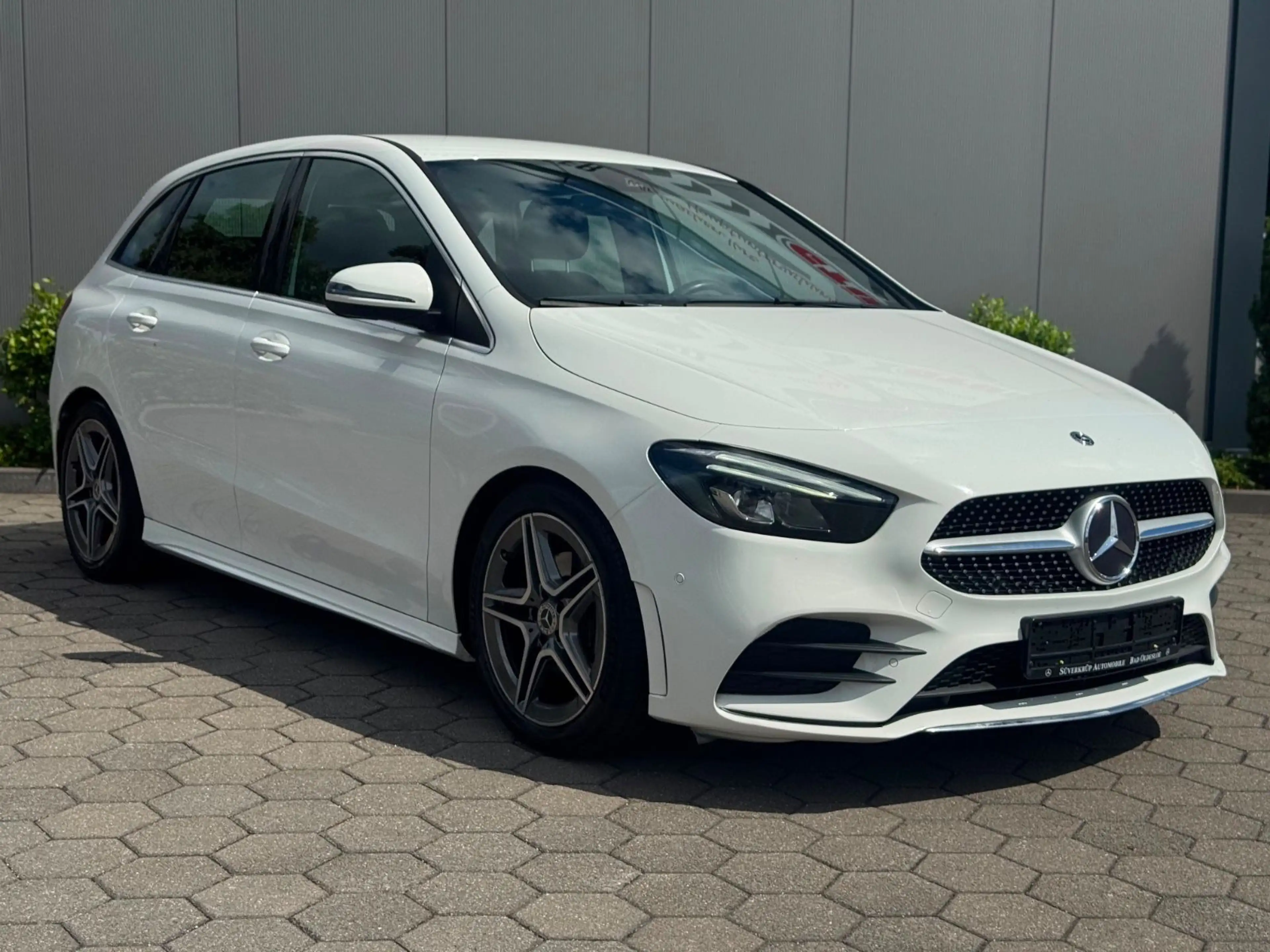 Mercedes-Benz B 200 B Automatik Garantie AMG Paket — photo 2