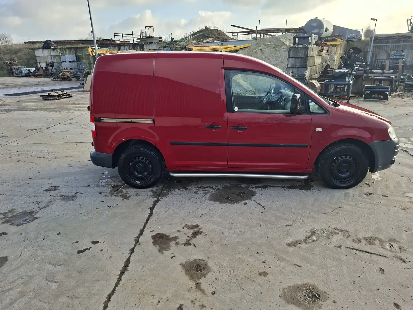 Volkswagen Caddy 1.9 TDI Roşu - 1