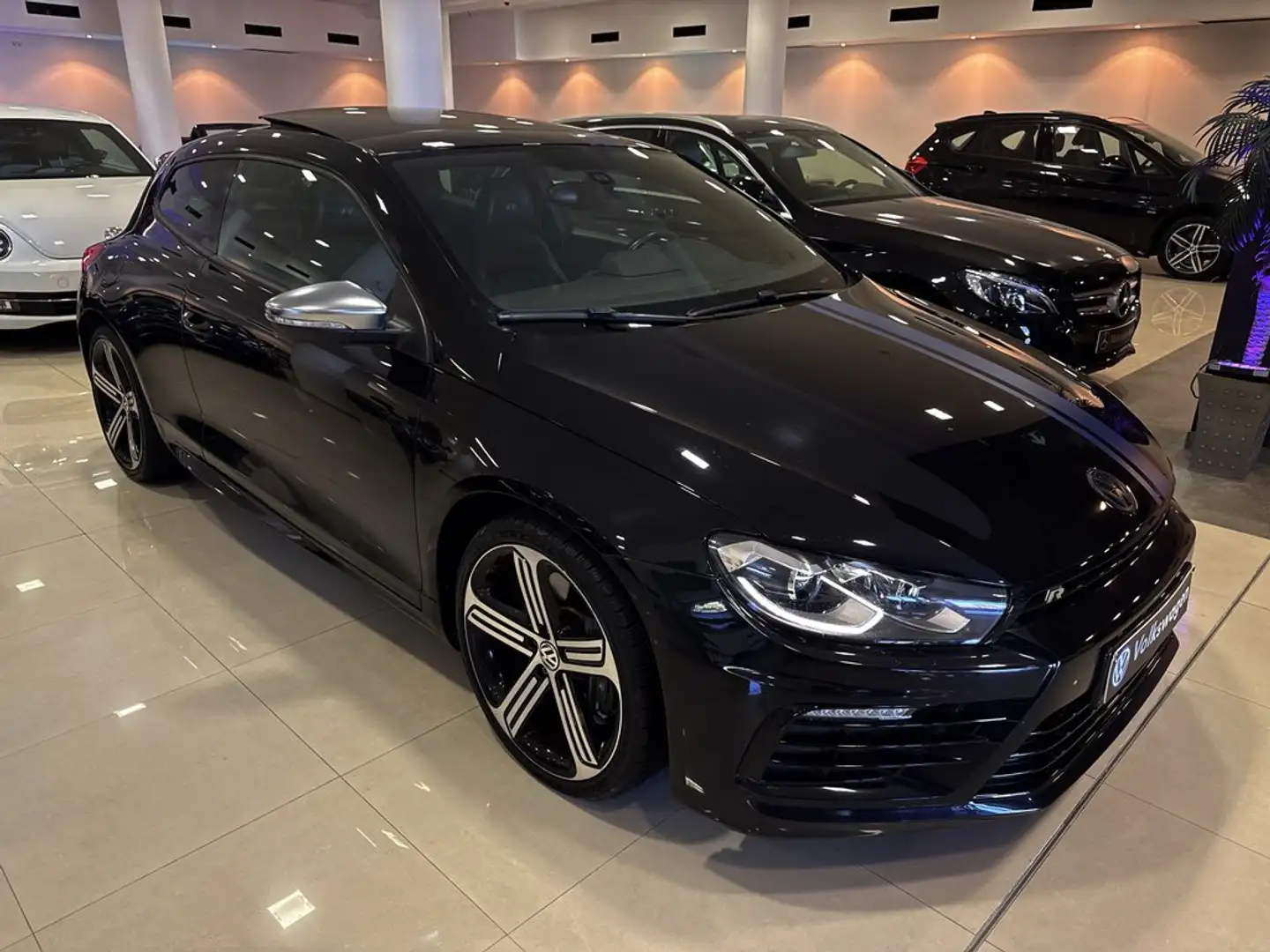 Volkswagen Scirocco 2.0 TSI R DSG 206kW Zwart - 2