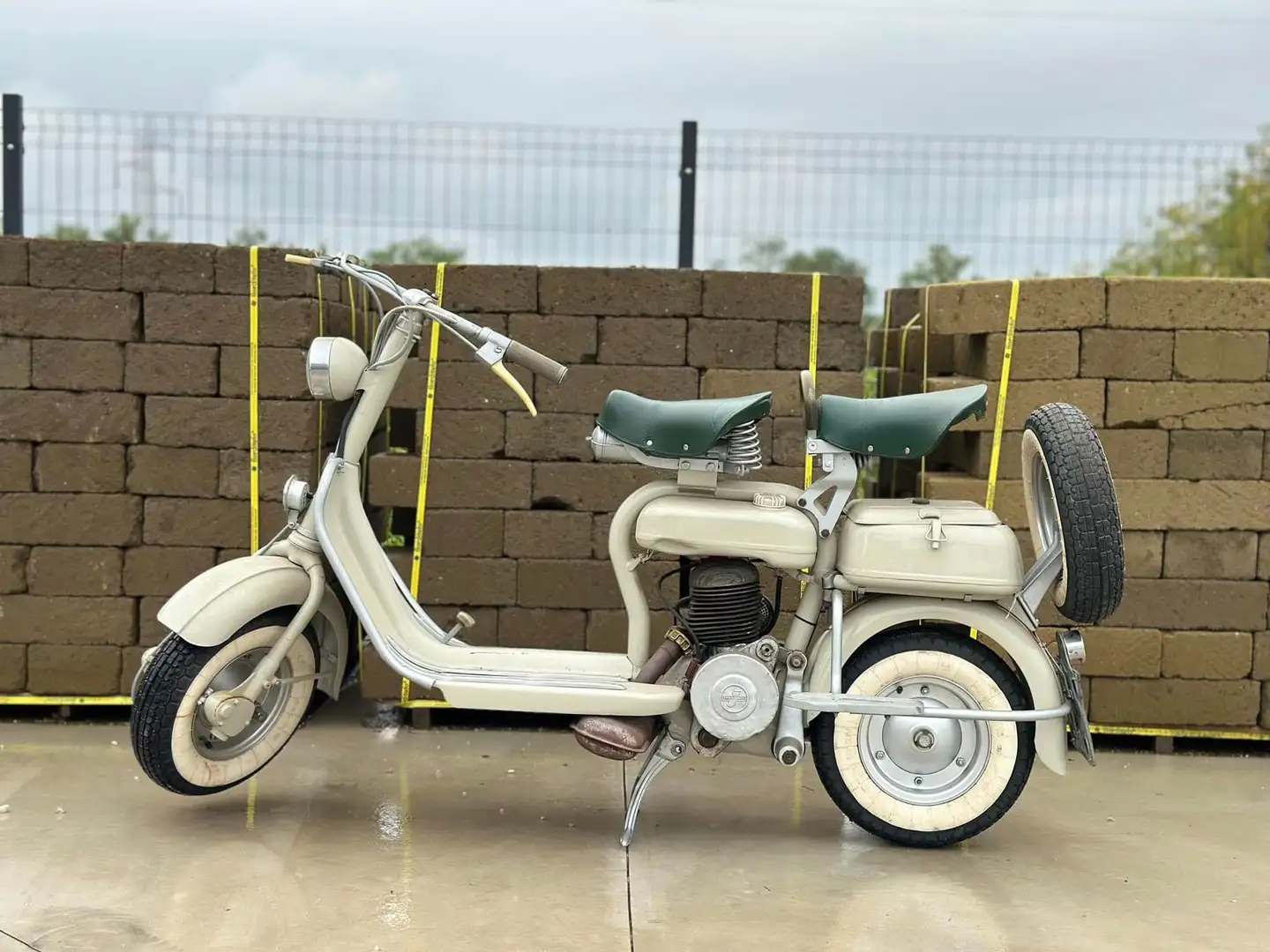Lambretta Li INNOCENTI LAMBRETTA 125 LI C, 1960,, ITALIA Alb - 2