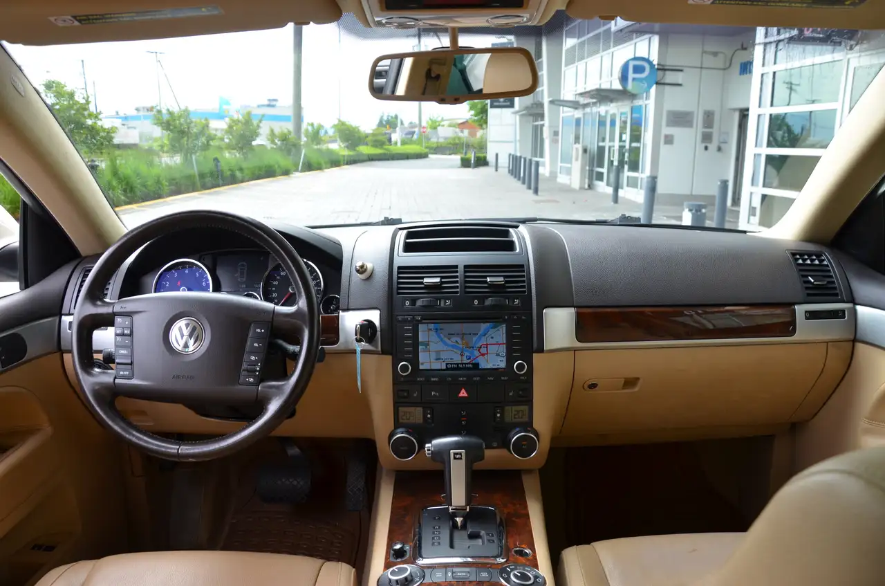 Volkswagen Touareg снимка Volkswagen Touareg