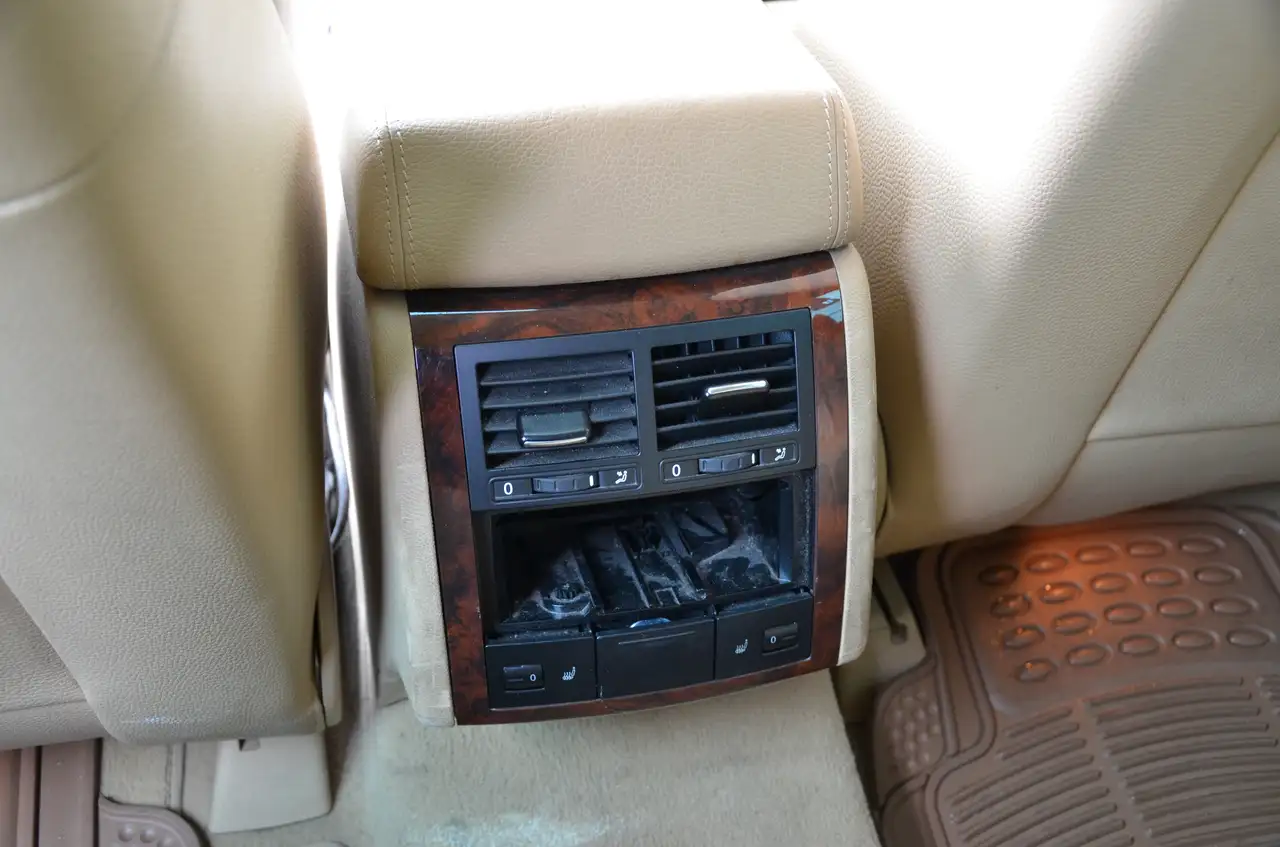 Volkswagen Touareg снимка Volkswagen Touareg