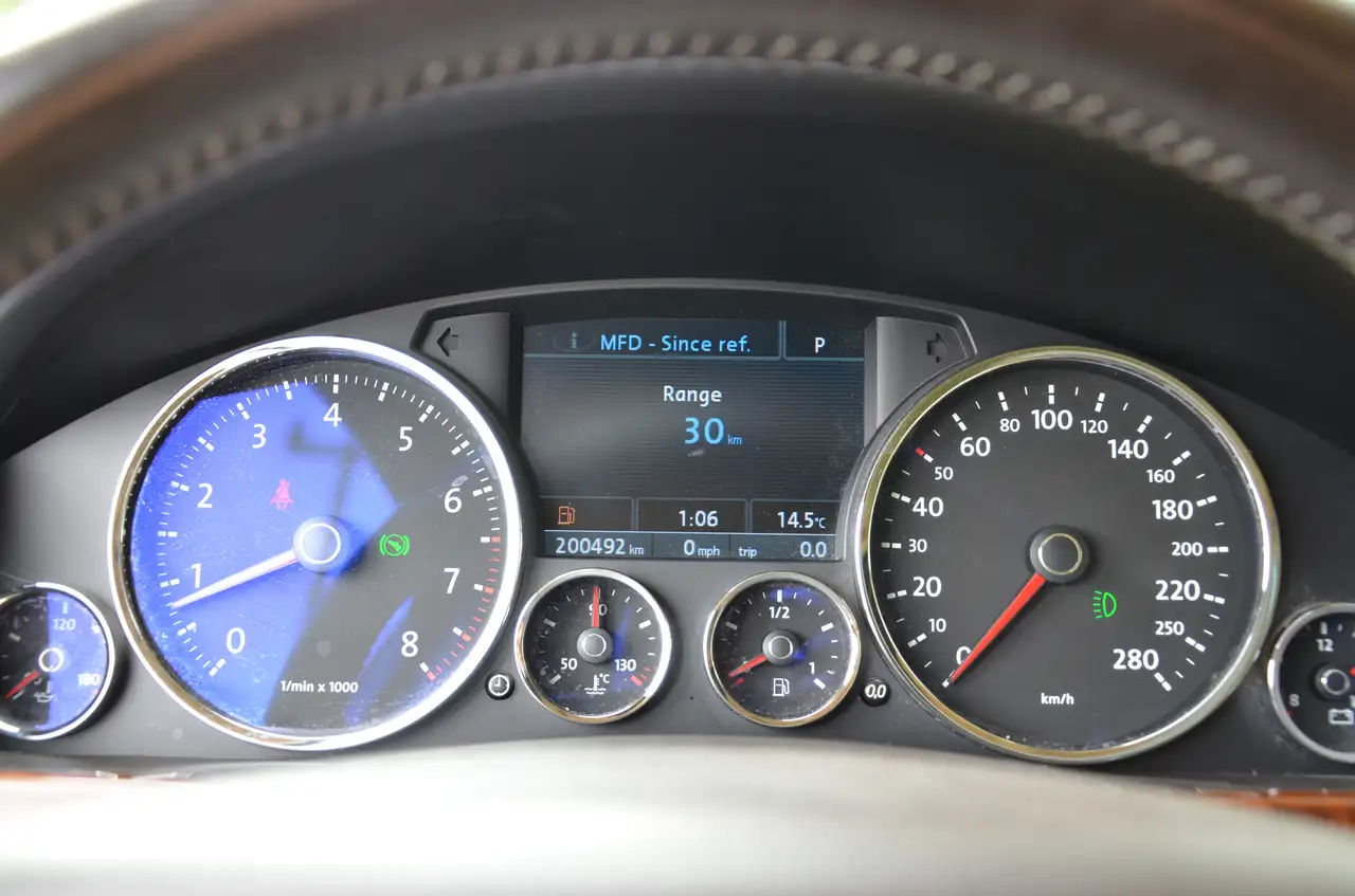 Volkswagen Touareg снимка Volkswagen Touareg