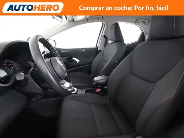 Mazda Mazda2 view 11