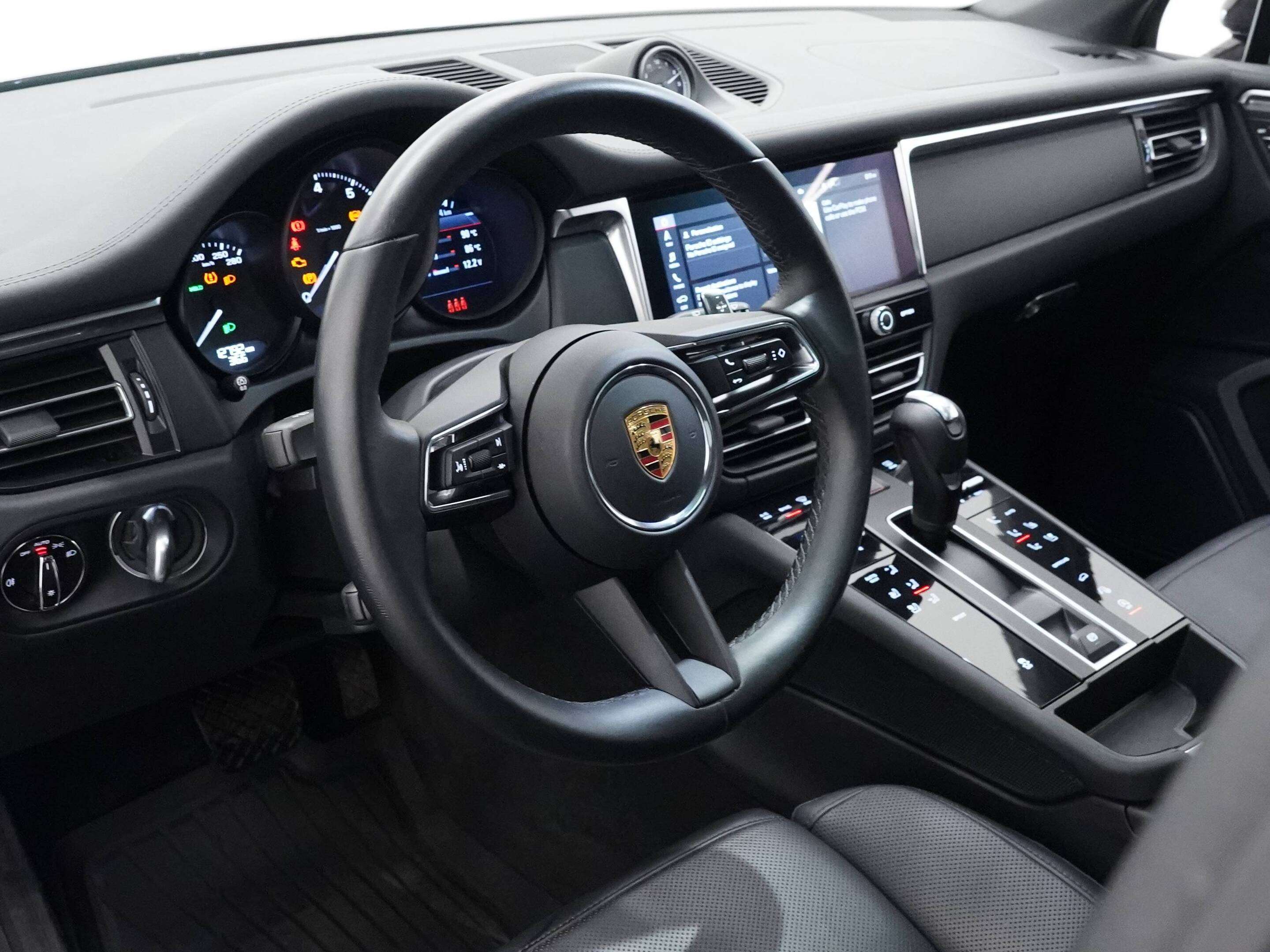2023 Porsche Macan AWD thumb 33