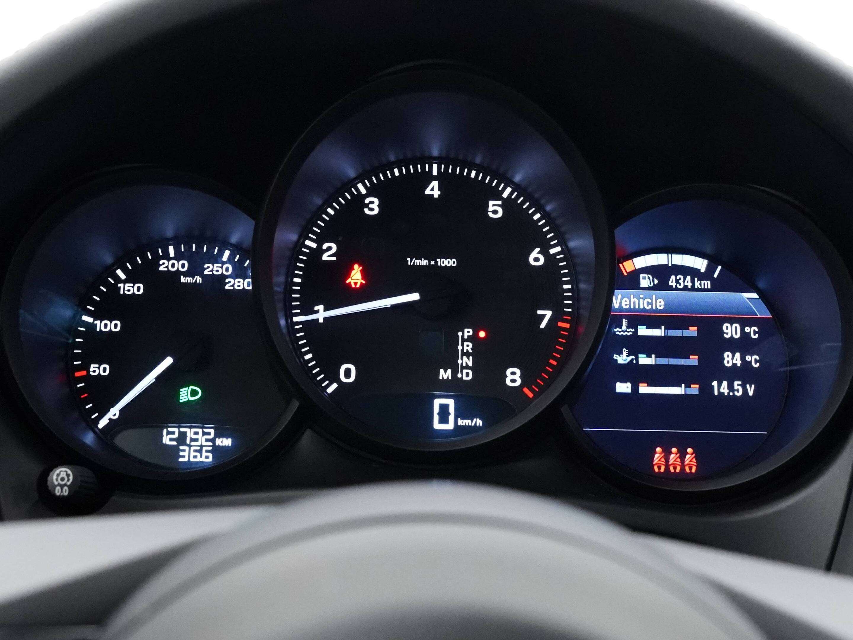 2023 Porsche Macan AWD thumb 20