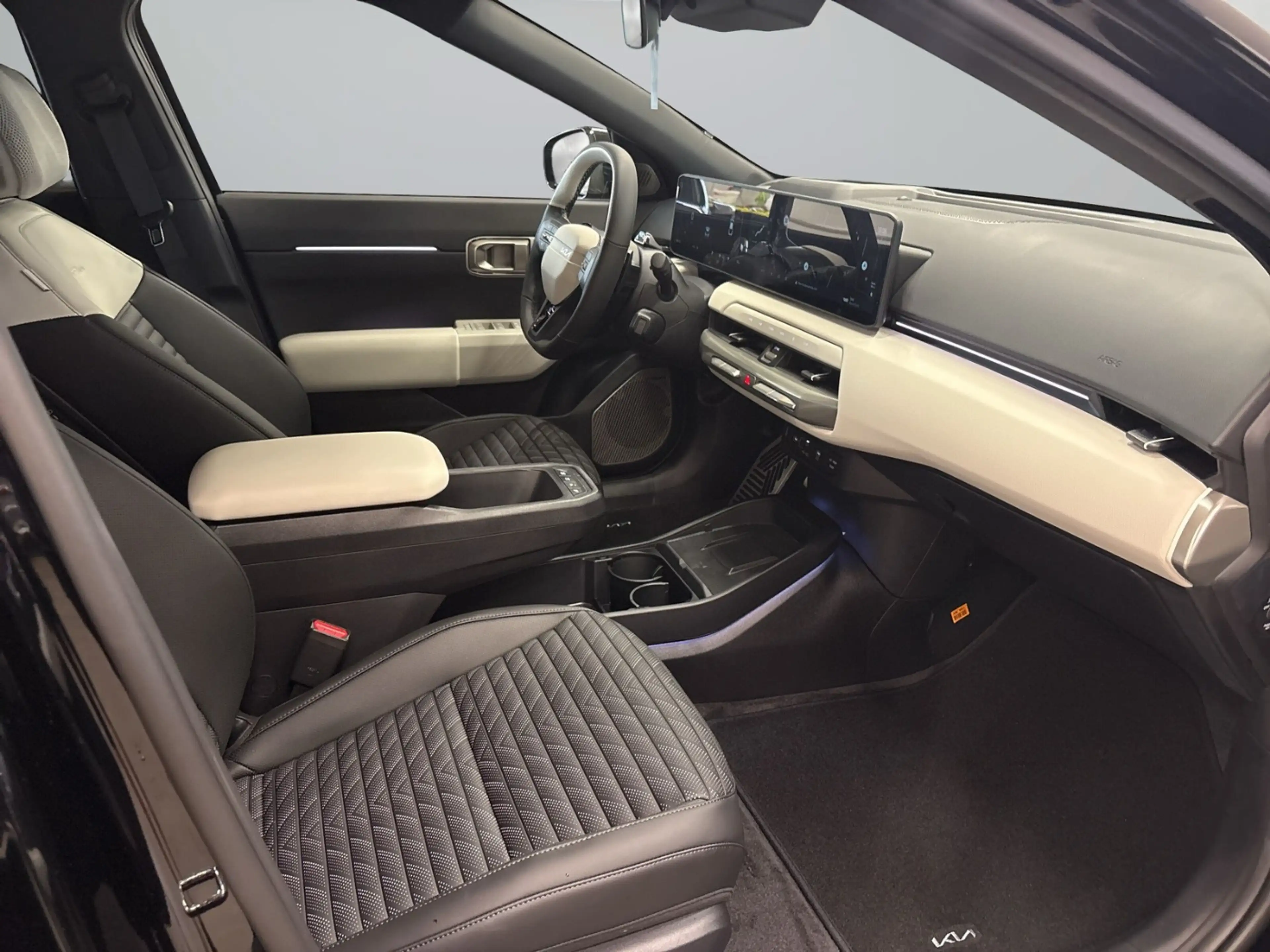 Kia EV4 Fastback GT-Line 81 kWh Sitzventilation vorne — photo 19