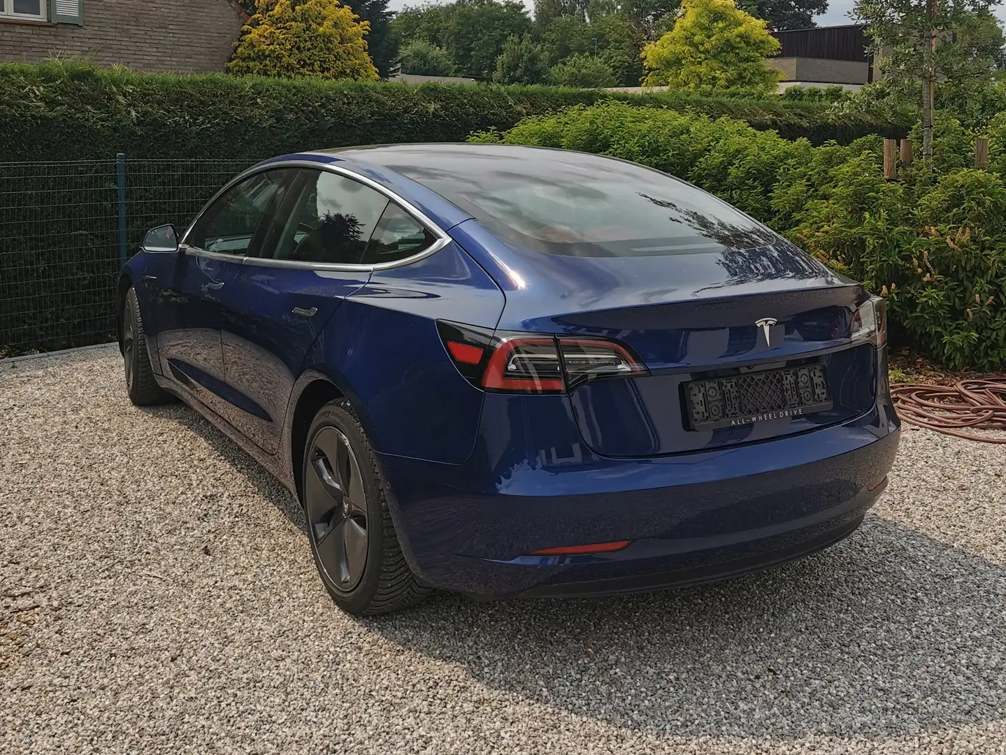 Tesla Model 3 Model 3 Langstreckenbatterie Hinterradantrieb Bleu - 1