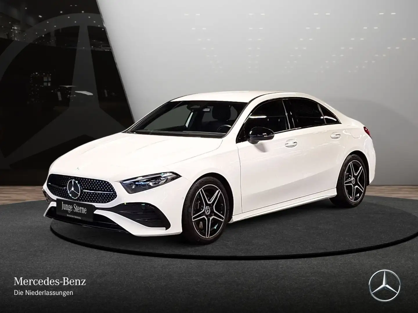 Mercedes-Benz A 250 Lim 4M AMG+NIGHT+AHK+MULTIBEAM+KAMERA+TOTW Weiß - 2