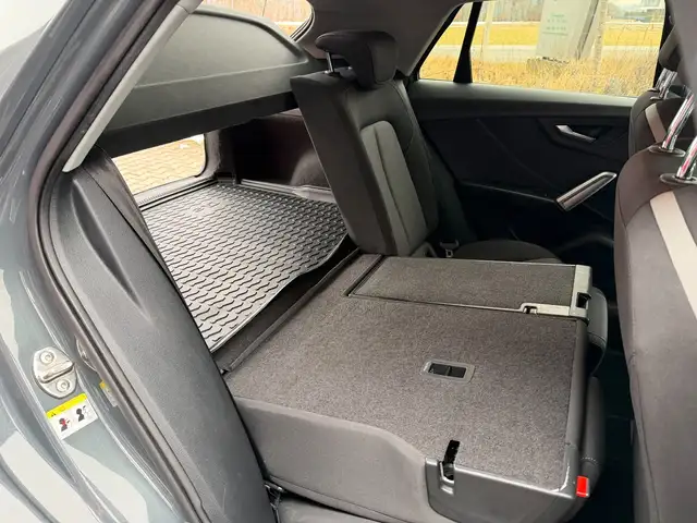 Audi Q2 view 15