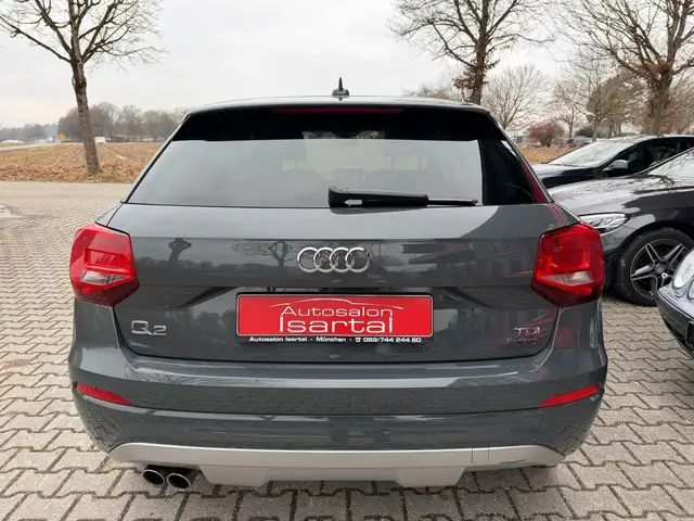 Audi Q2 view 9