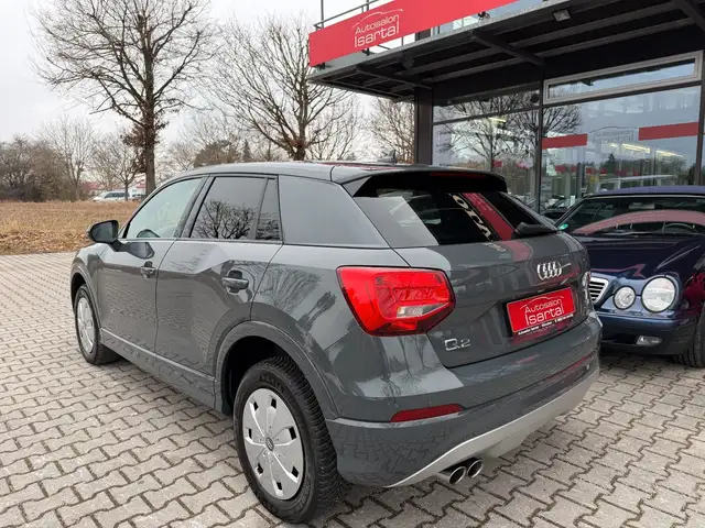 Audi Q2 view 3