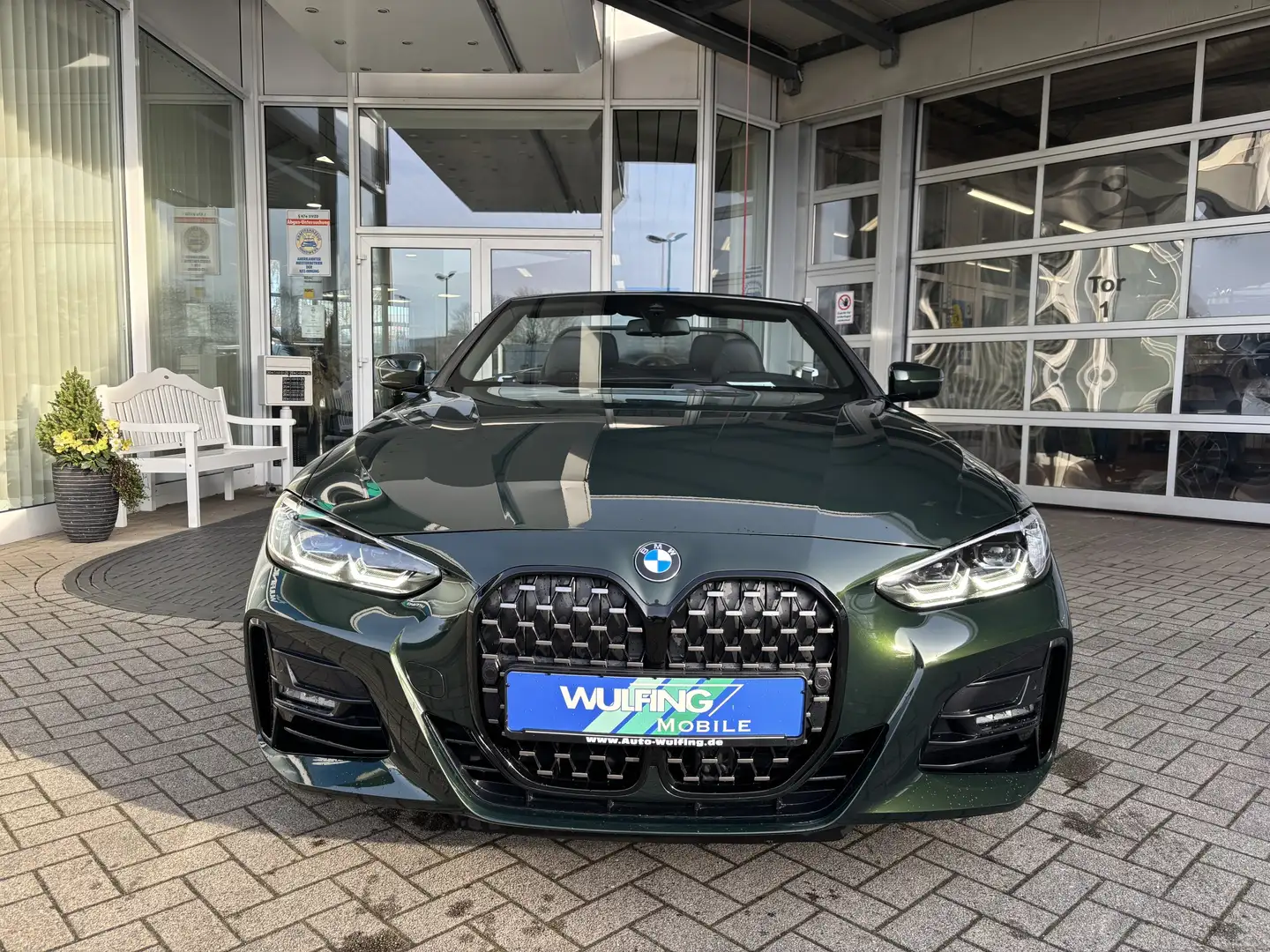 BMW 430 i M-SPORT Autom LED Nackenhzg 19Alu 1.Hd Grün - 2