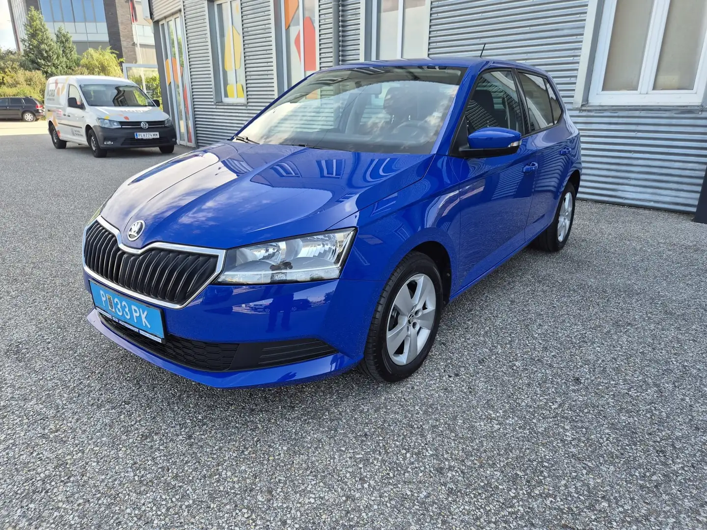 Skoda Fabia SC 1,0 Limousine Blau - 1