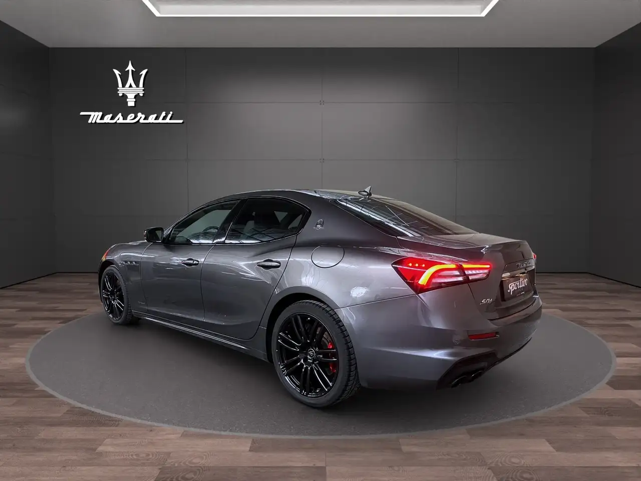 Maserati Ghibli 2021