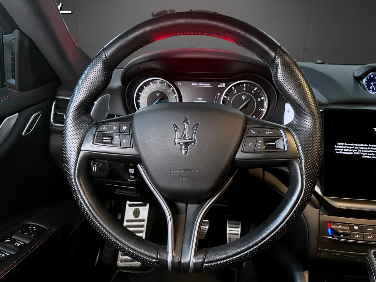 Maserati Ghibli 2021 — фото 10