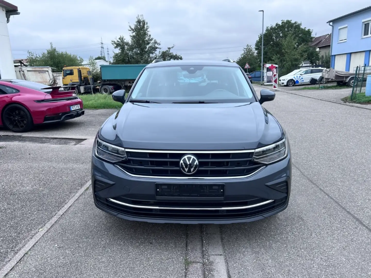 Volkswagen Tiguan 1.5TSI Move 18'' ACC NAVI LED RFK eHECK PDC SHZ Gris - 2