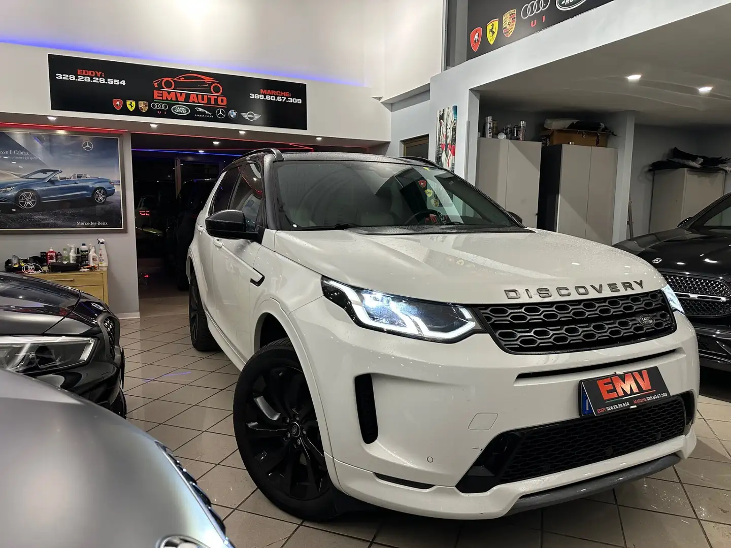 Land Rover Discovery Sport Discovery Sport 2.0 TD4 180 CV AWD Auto R-Dynamic Bianco - 1