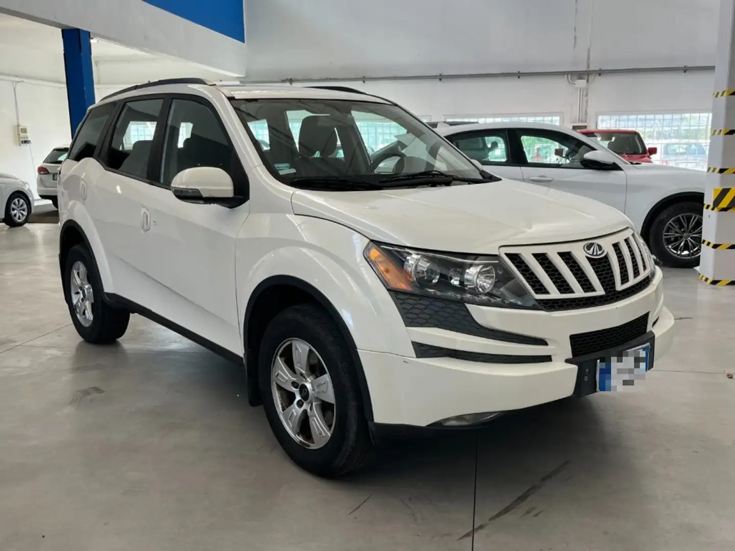 Mahindra XUV500 2.2 16V AWD W8 7 POSTI Blanc - 1