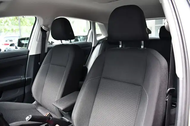 Volkswagen Polo view 10