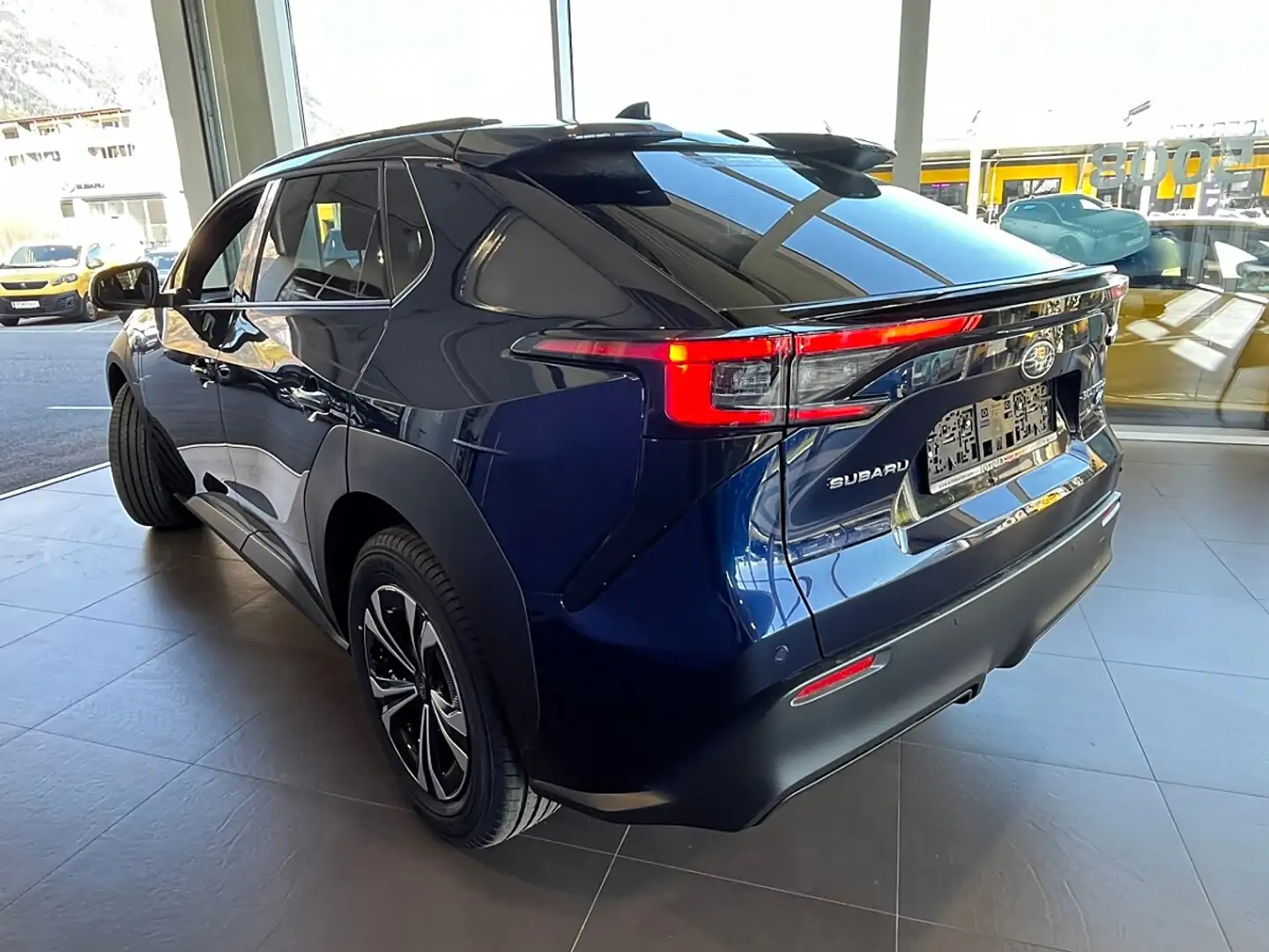 Subaru Solterra E-xperience+ 71,4kWh AWD Blau - 2