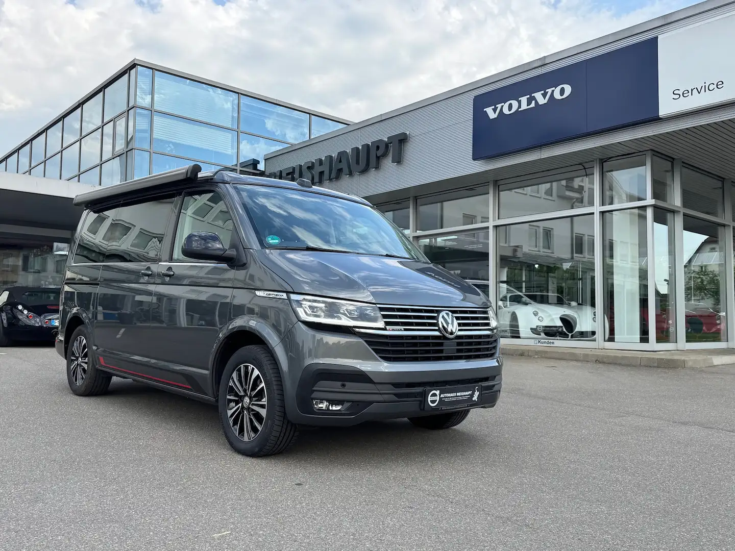 Volkswagen T6.1 California Beach Camper Edition 4Motion*AHK Grau - 1