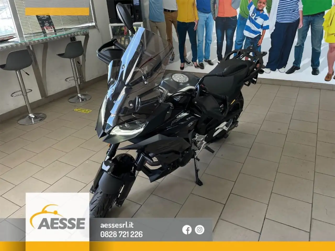 BMW F 900 XR