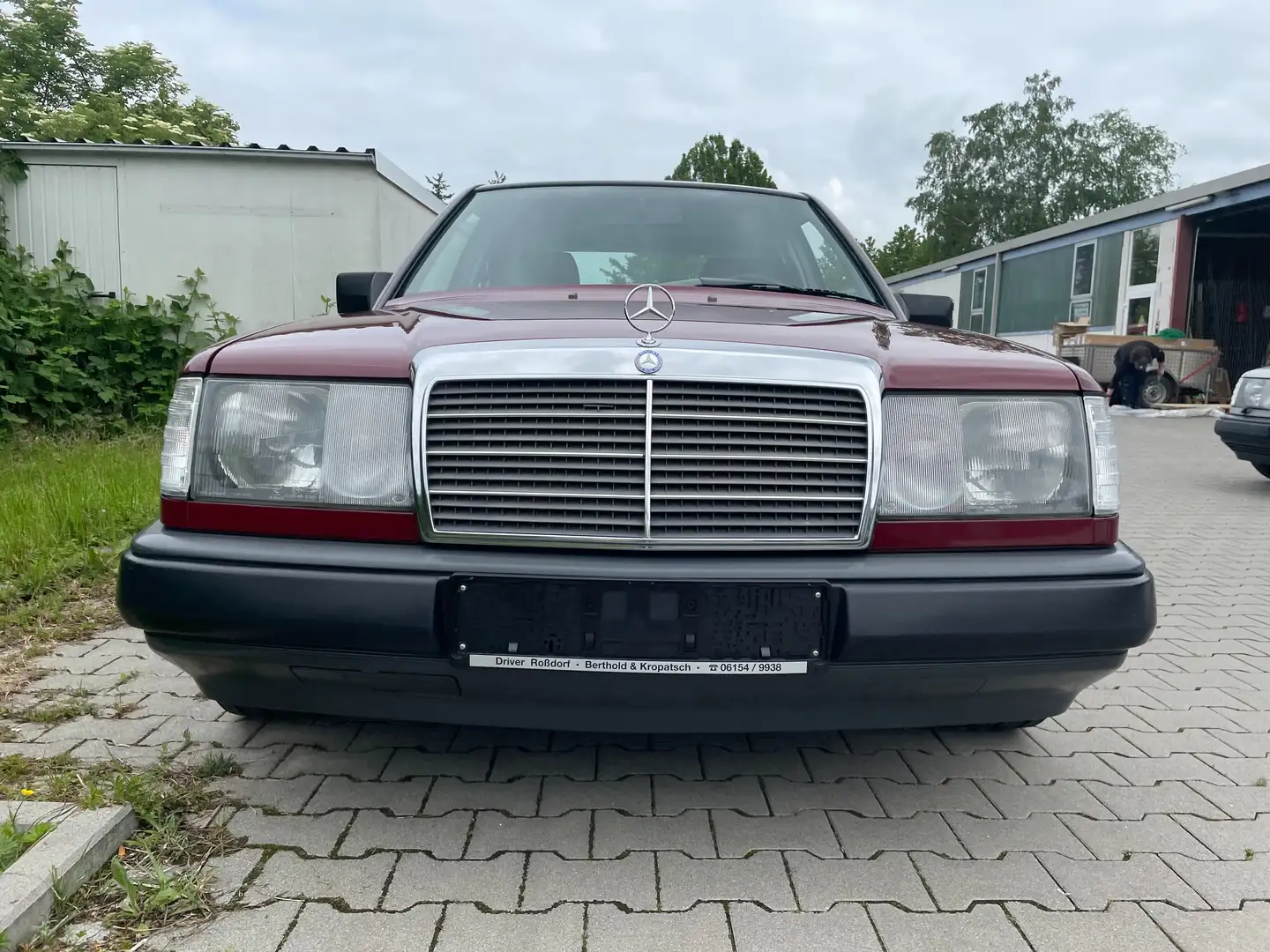 Mercedes-Benz E 230 230 E Červená - 2