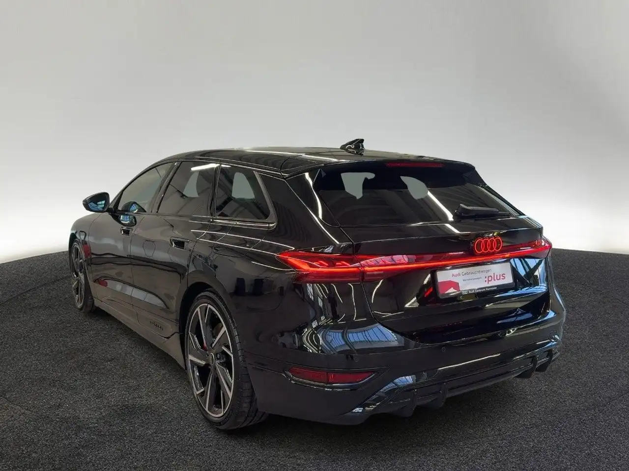Audi S6 Avant e-tron 4