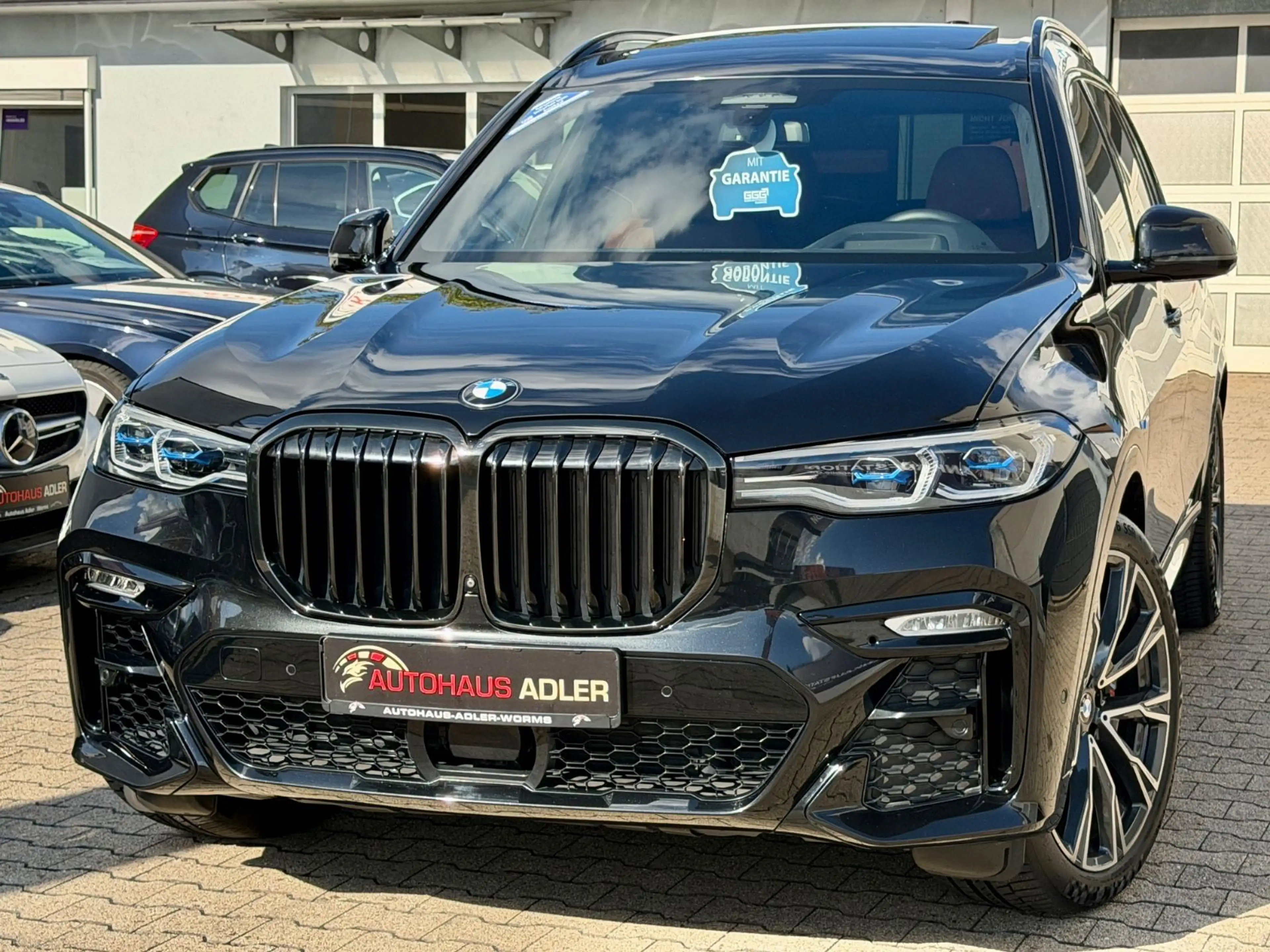 BMW X7 xDrive40d M-Sport*6SITZ*SKYLOUNGE*LASE*KRISTA — photo 3
