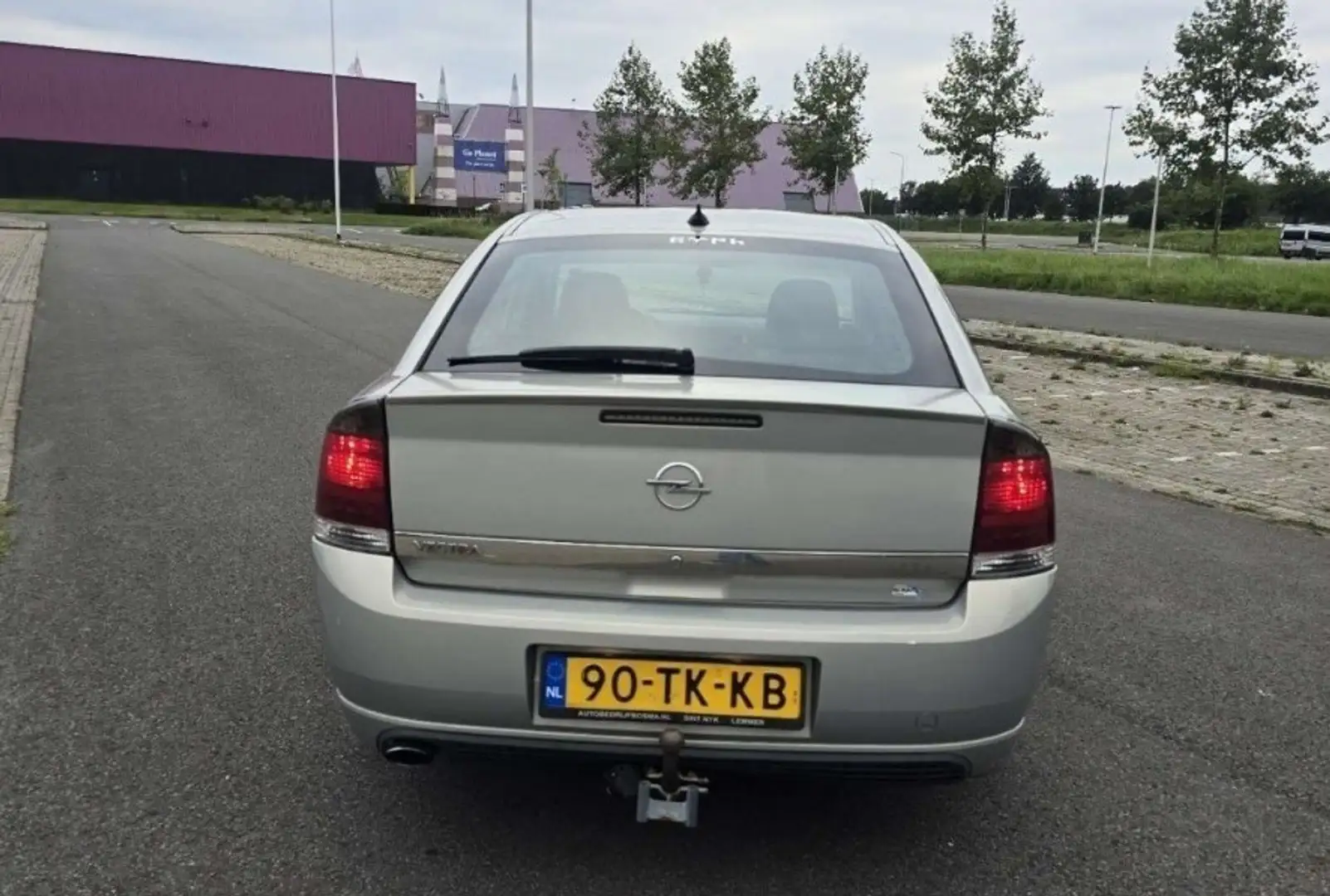 Opel Vectra 1.9 CDTI DPF Automatik Edition - 2