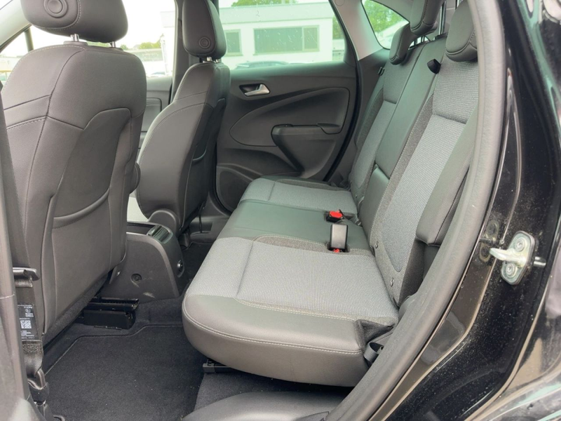 Opel Crossland Elegance — photo 10