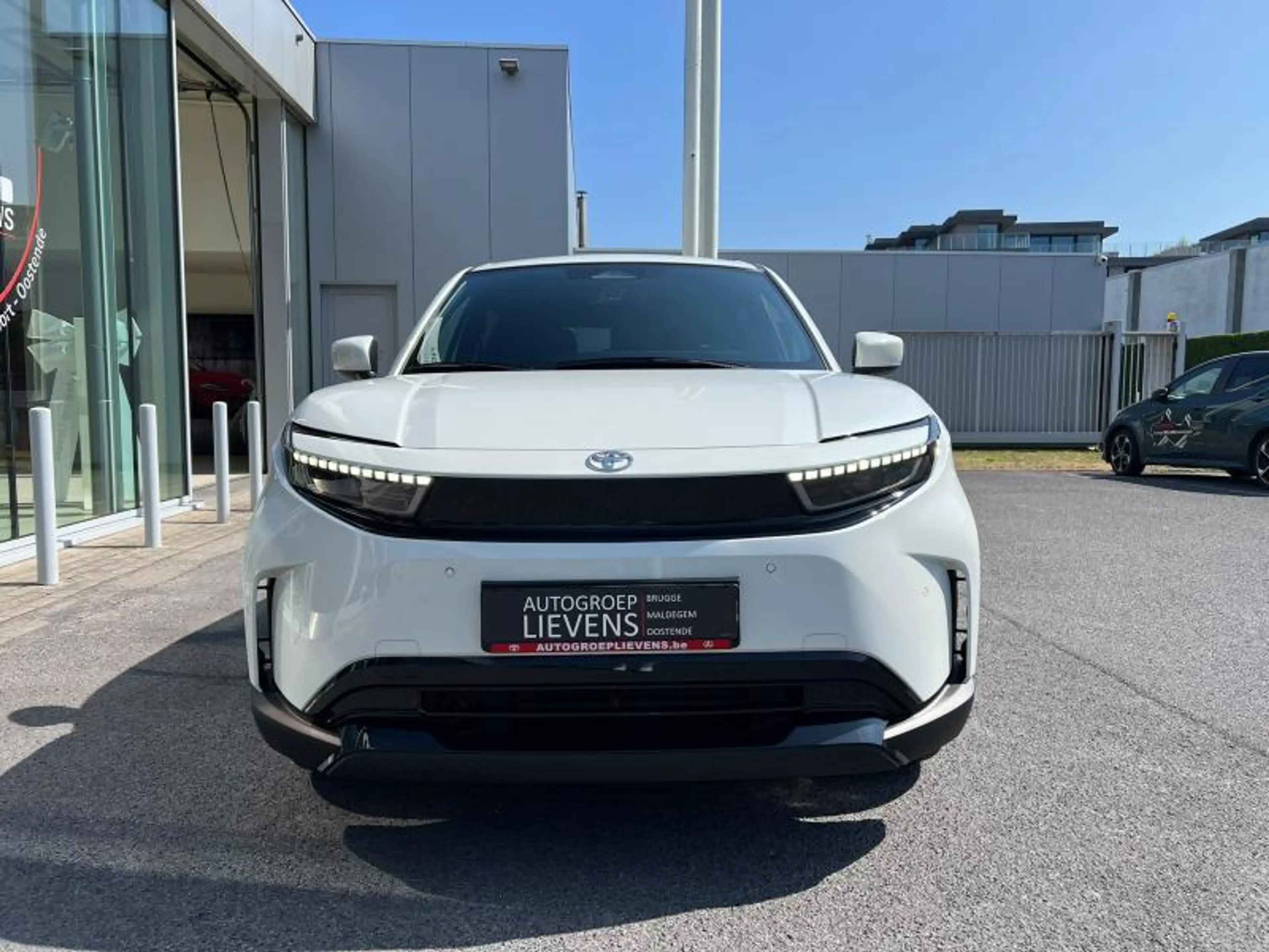 Toyota Urban Cruiser 61kWh - EXECUTIVE — photo 2