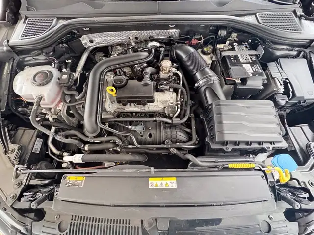 Volkswagen Golf view 13