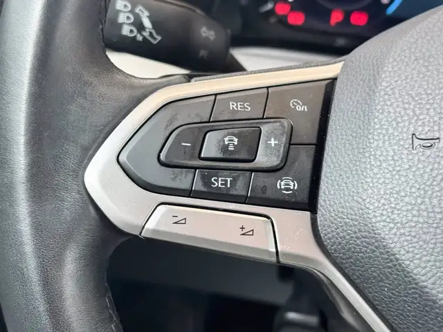 Volkswagen Golf view 22
