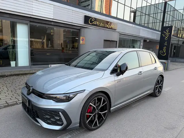 Volkswagen Golf GTI 2.0 265CV Full Optionals