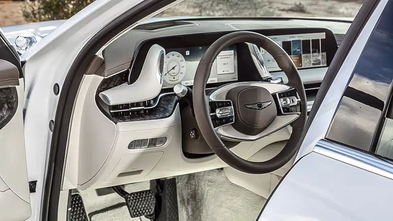 Genesis G90 снимка Genesis G90
