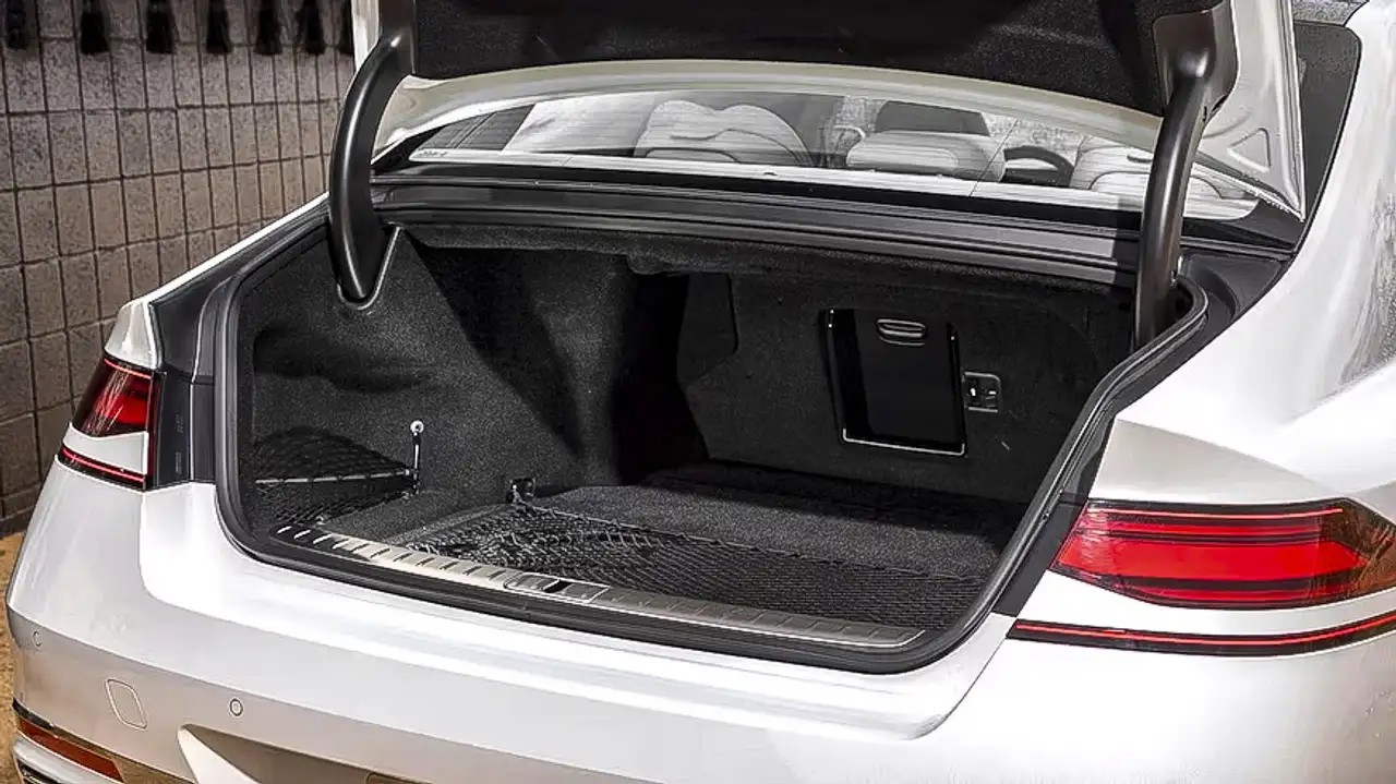 Genesis G90 снимка Genesis G90