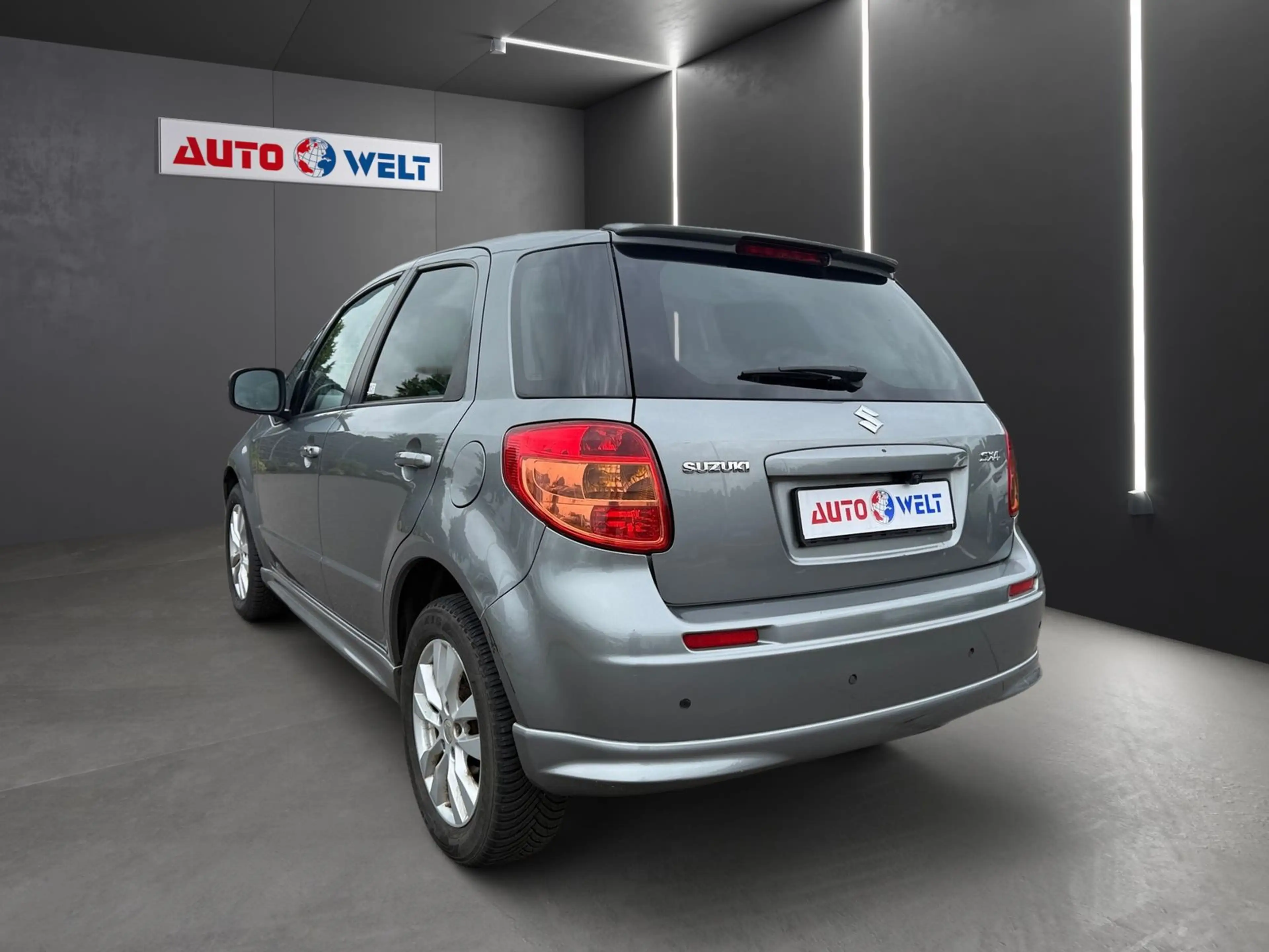 Suzuki SX4 1.6 City+ — photo 5