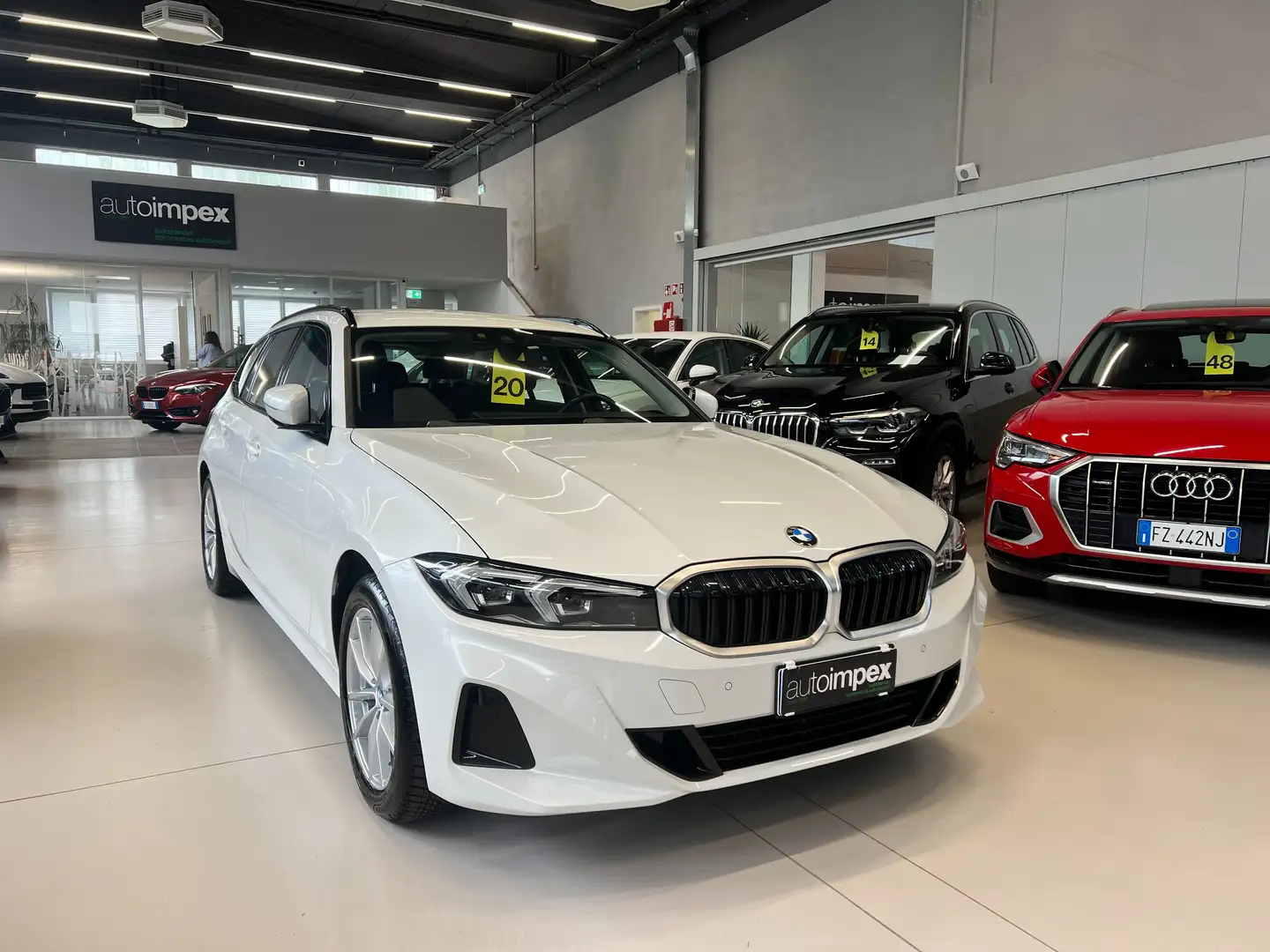 BMW 320 320d Touring mhev 48V xdrive auto Unico Propr. Blanc - 1