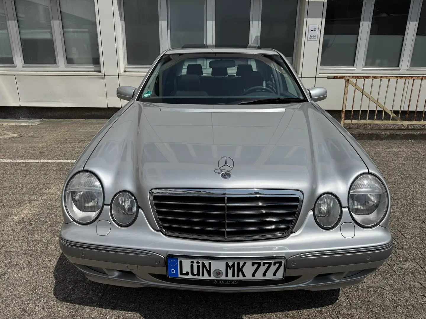 Mercedes-Benz E 280 Classic Aut. - 2