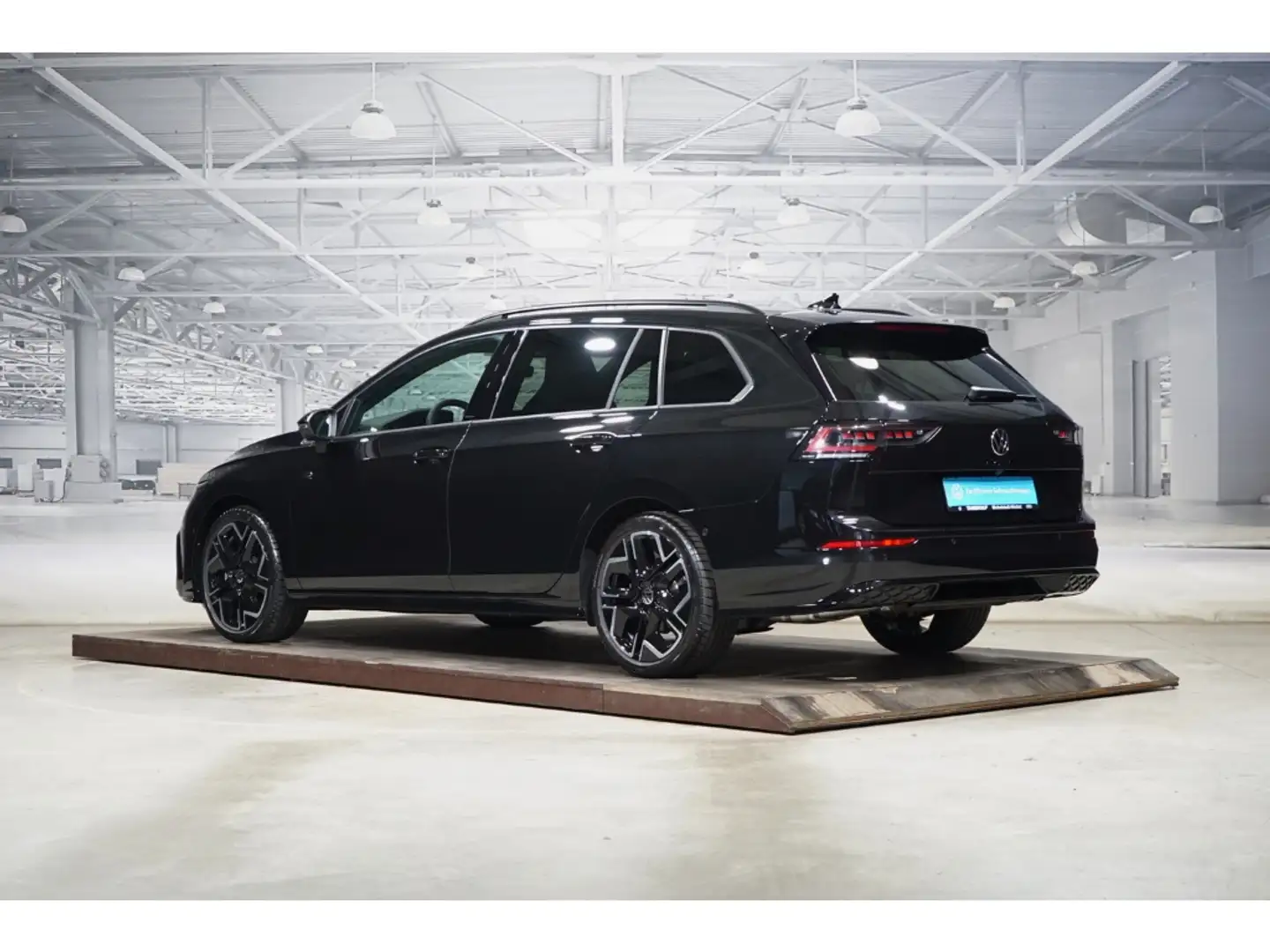 Volkswagen Golf Variant 2.0 TDI R-Line MATRIX PANO AHK 18 Zol Schwarz - 2