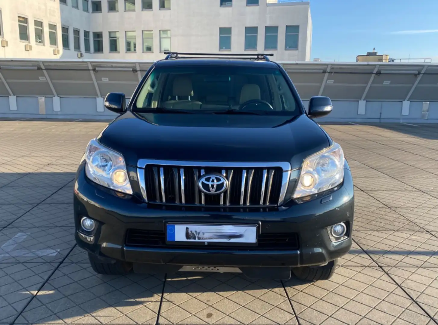 Toyota Land Cruiser 3.0 D-4D  AutomatikLederVOLL Schwarz - 2