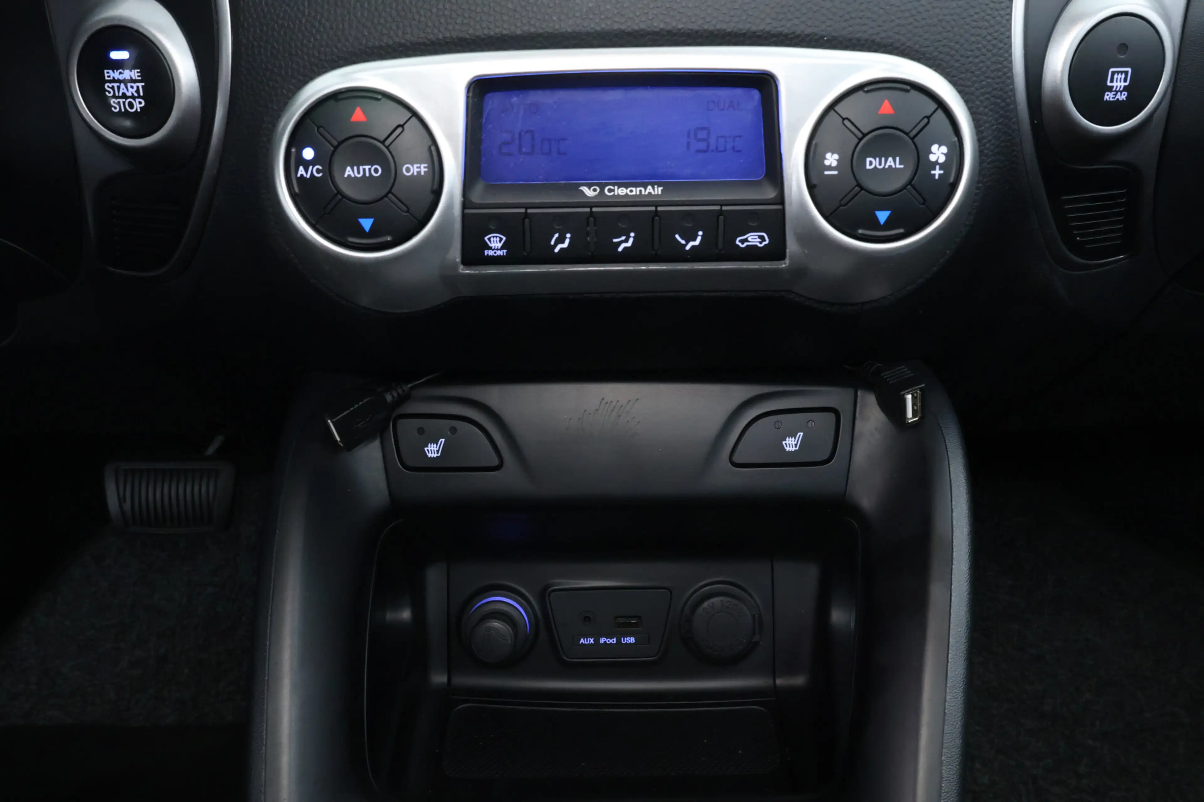 Hyundai iX35 2.0 CRDi HP 4WD i-Catcher |PANO|CARPLAY|CAMERA|CRU — photo 25