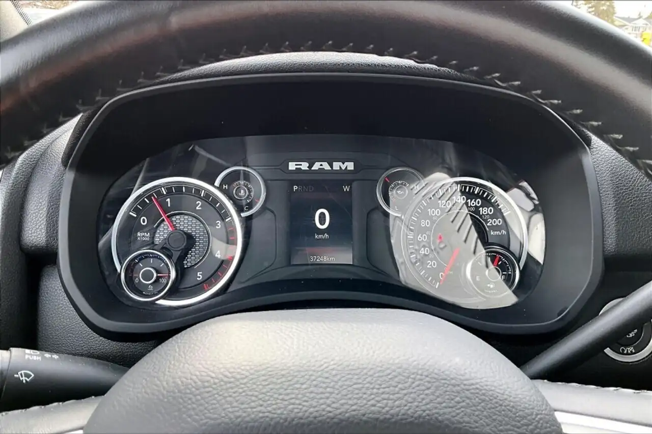 RAM 3500 снимка RAM 3500