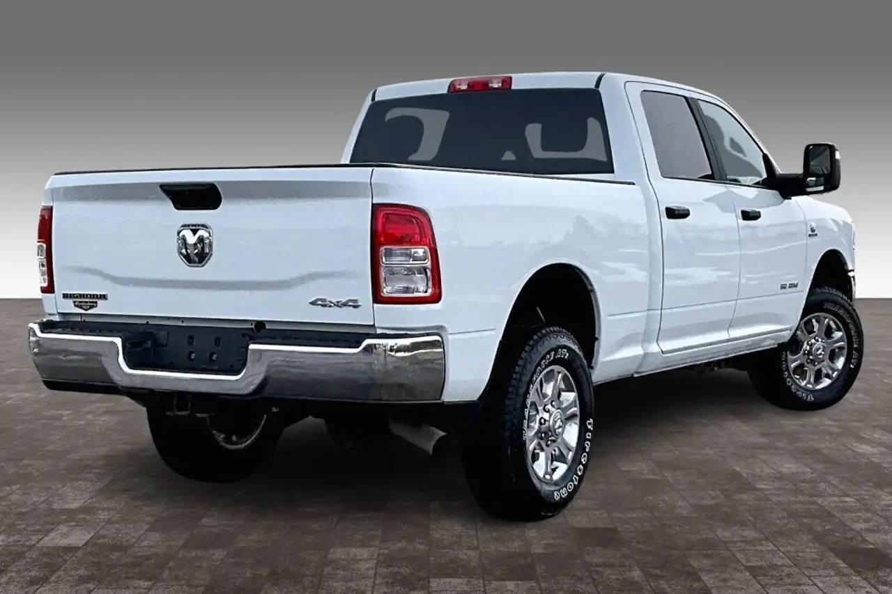 RAM 3500 снимка RAM 3500