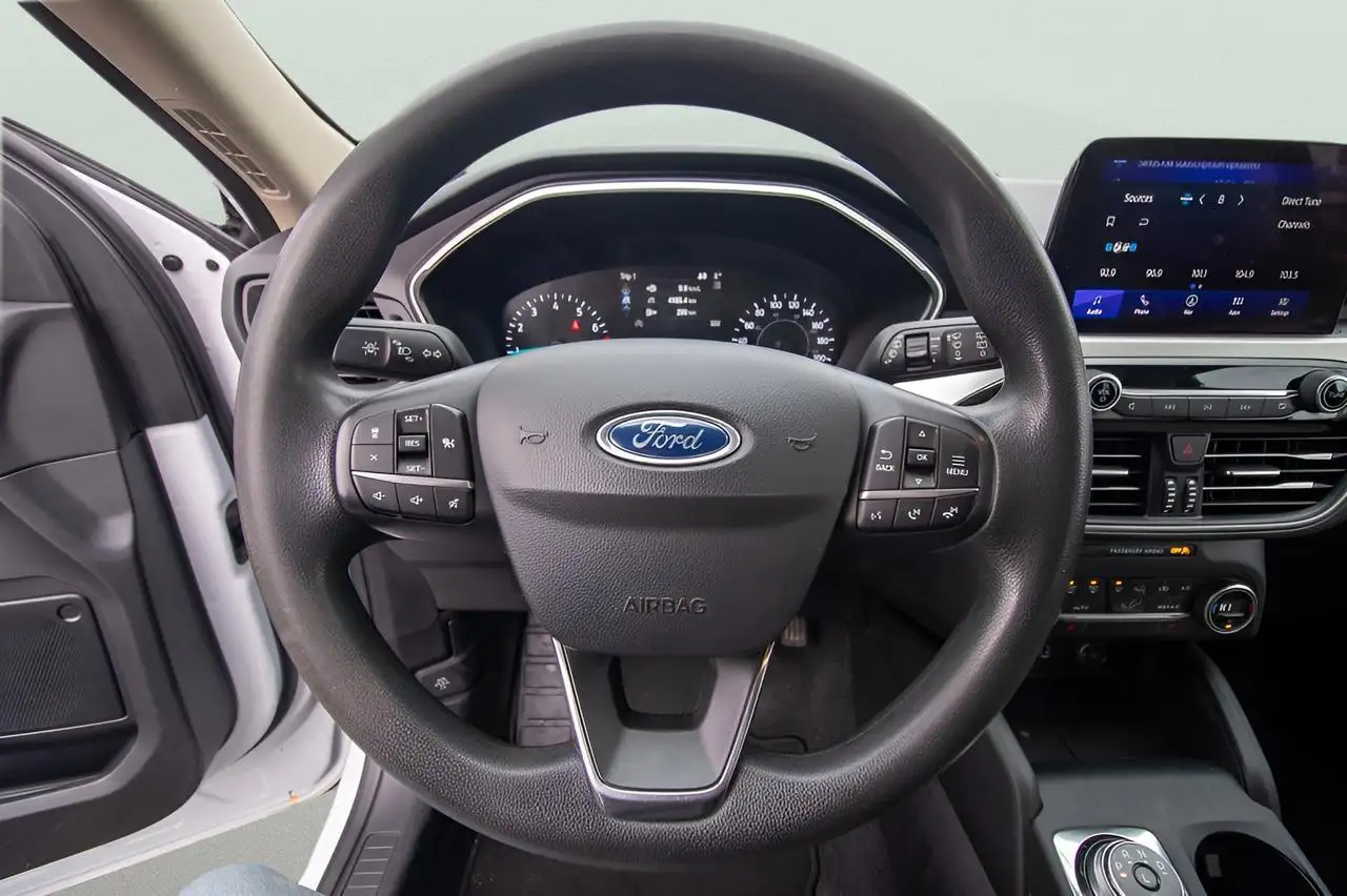 Ford Escape снимка Ford Escape