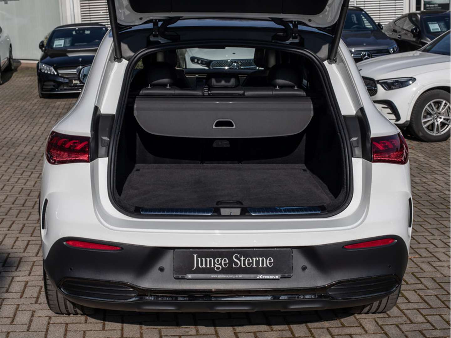 Mercedes EQE 350 AMG Line -  - Joinsteer - #4