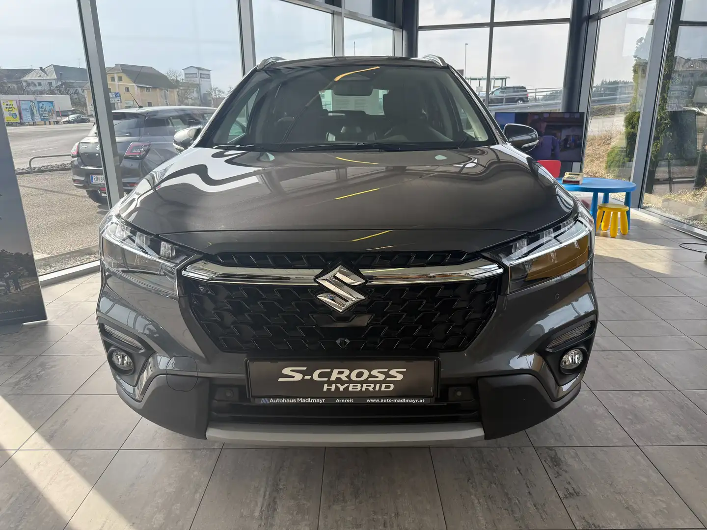 Suzuki S-Cross 1,4 HYBRID shine A/T *Aktion im März* Grau - 1
